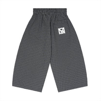 SM Plaid Capri Shorts black back