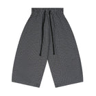 SM Plaid Capri Shorts black front
