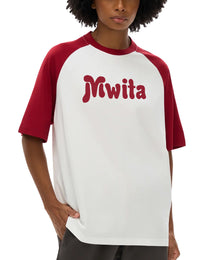 Model wearing SM Retro Raglan T-shirt red